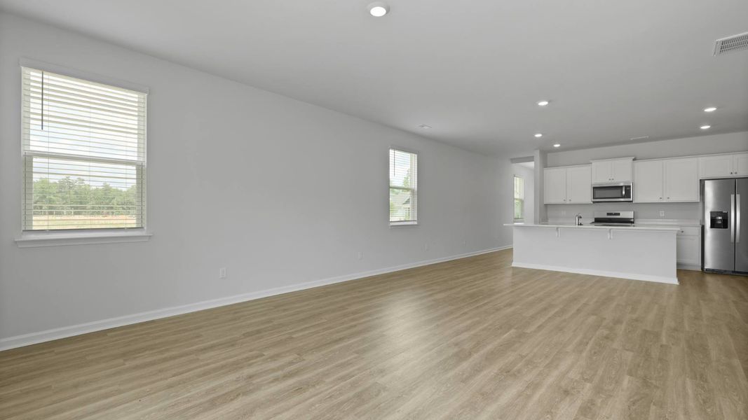Spacious, unfurnished interior of a new home in Pineview North, Summerville (Image 12).
