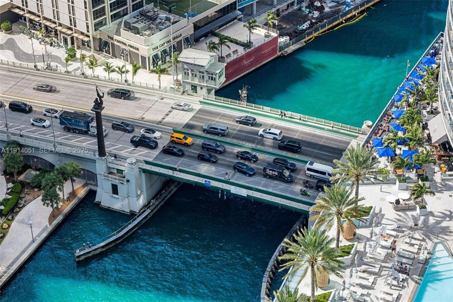 Image 75 of a home in .