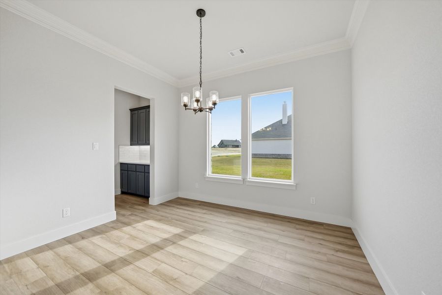 Spacious, unfurnished interior of a new home in Eagle Ridge Estates, Weatherford (Image 31).