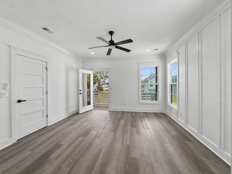 Spacious, unfurnished interior of a new home in , North Charleston (Image 13).