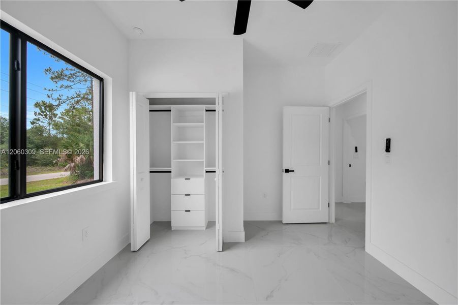 Spacious, unfurnished interior of a new home in , Lehigh Acres (Image 24).