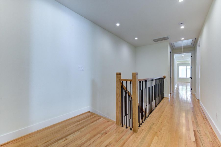 Spacious, unfurnished interior of a new home in , Houston (Image 43).