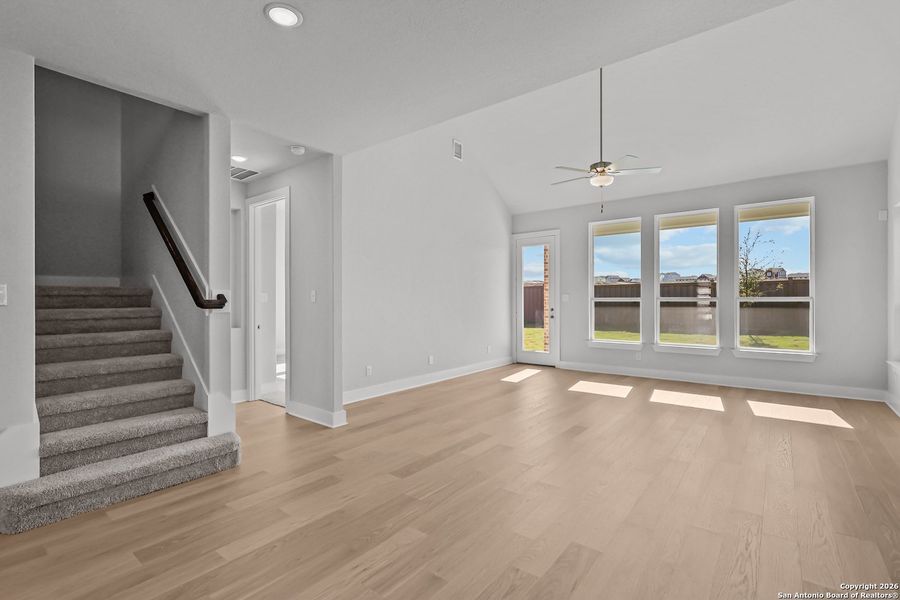 Spacious, unfurnished interior of a new home in Mayfair 50', New Braunfels (Image 30).