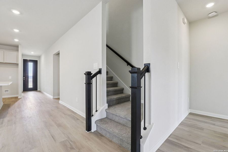 Spacious, unfurnished interior of a new home in Catalina, Converse (Image 33).