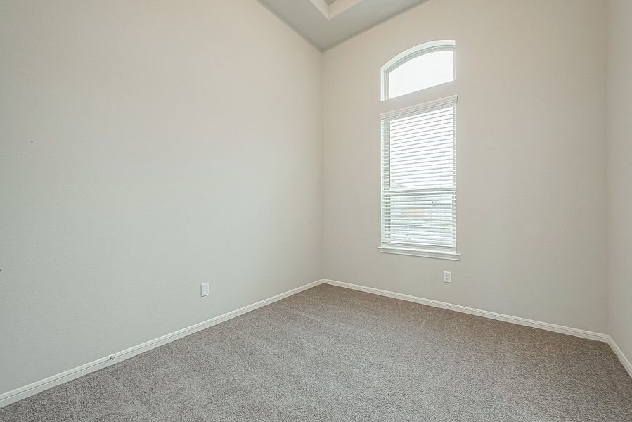 Representative unfurnished interior of a home built from the Floor Plan 2050 by Colina Homes in Grand Magnolia, Magnolia (Image 21).