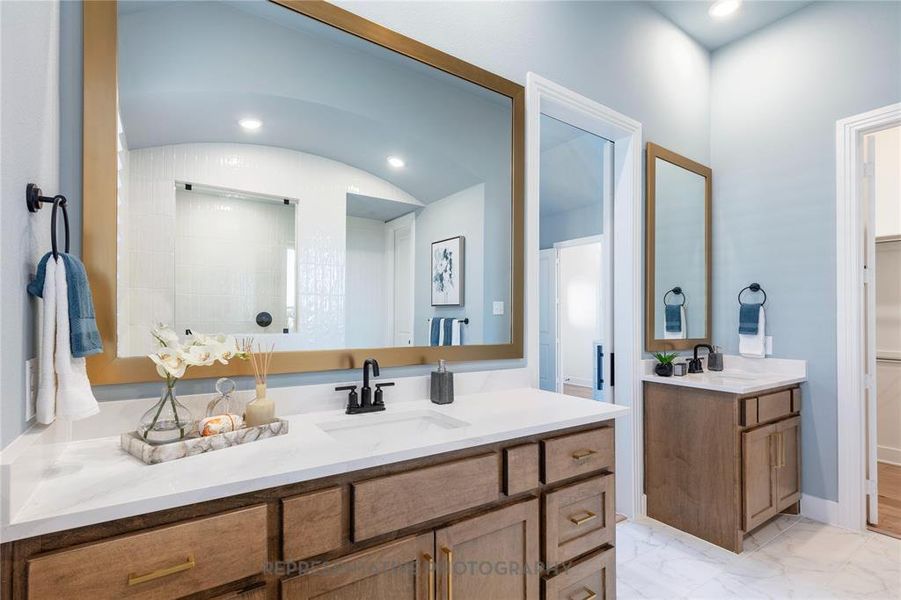Furnished interior view inside a new home in Canyon Creek Estates, Sherman (Image 35).