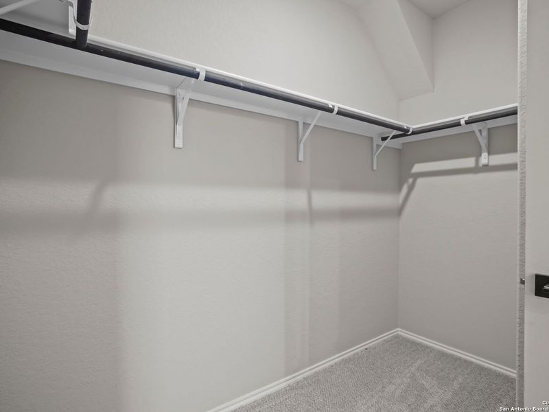 Spacious, unfurnished interior of a new home in Horizon Pointe, Converse (Image 20).