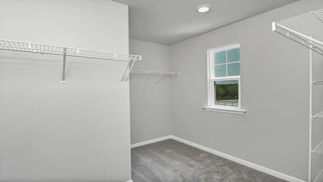 Spacious, unfurnished interior of a new home in Livingston Woods, Irmo (Image 19).