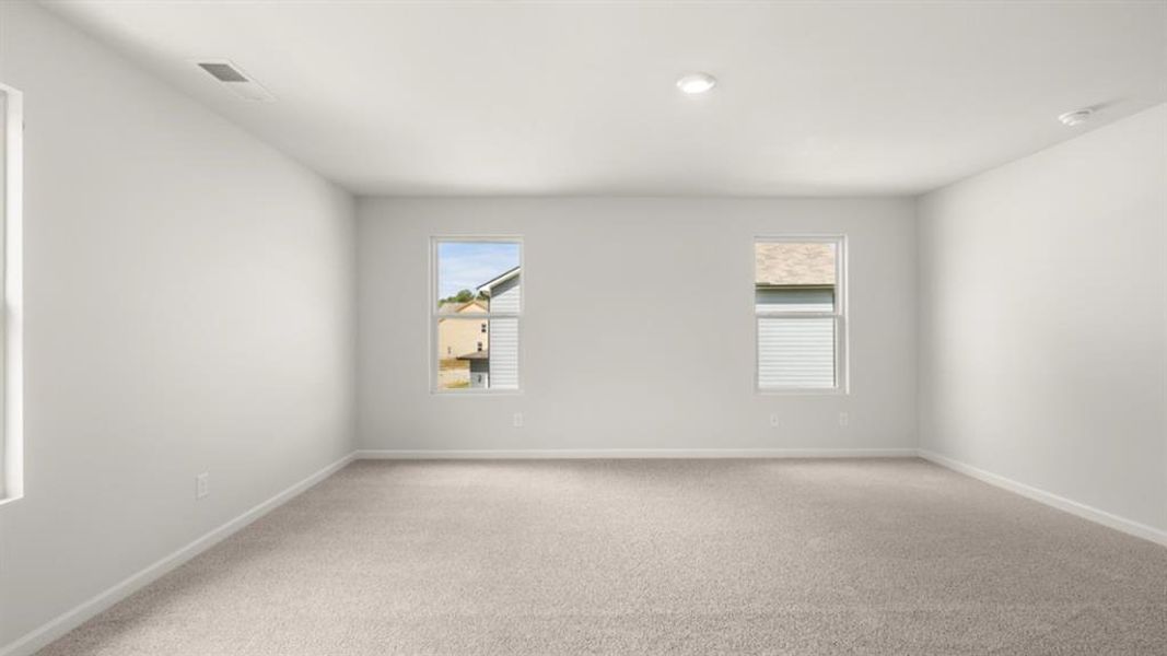 Spacious, unfurnished interior of a new home in Fairway 17 at Mirror Lake, Villa Rica (Image 30).