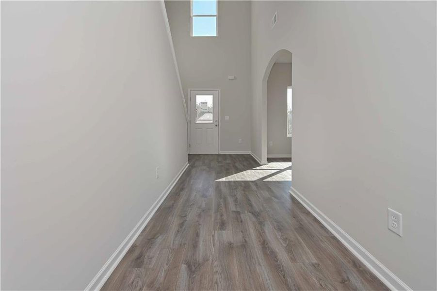 Spacious, unfurnished interior of a new home in , Villa Rica (Image 27).