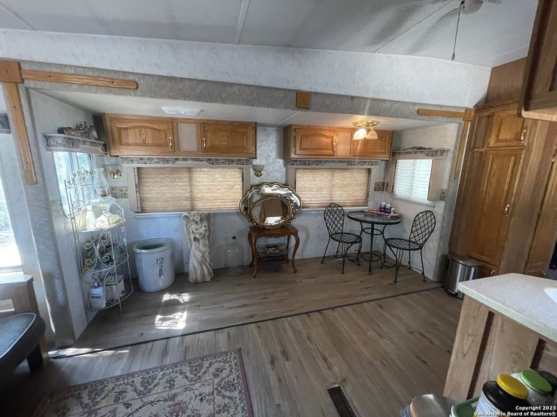 Furnished interior view inside a new home in , Bandera (Image 35).