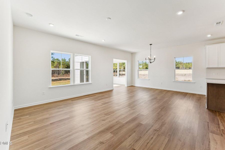 12-web-or-mls-DSC04708 12-web-or-mls-DSC04708