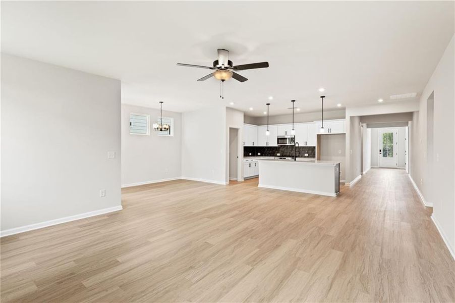 Spacious, unfurnished interior of a new home in Kelly Preserve, Loganville (Image 11). Spacious, unfurnished interior of a new home in Kelly Preserve, Loganville (Image 11).