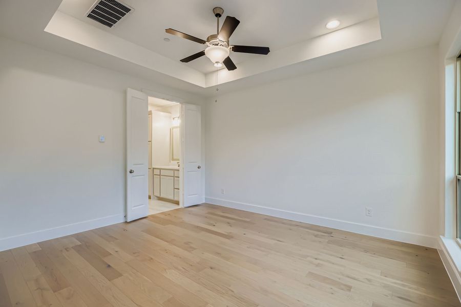 3533 Kings Court - Primary Bedroom