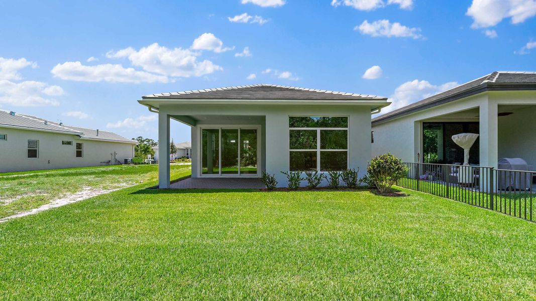 Rear Exterior Rear Exterior