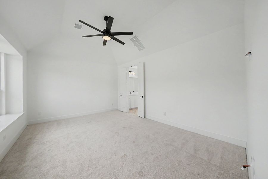Spacious, unfurnished interior of a new home in Aster Park, McKinney (Image 31).