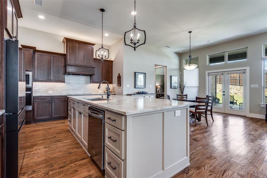 Furnished interior view inside a new home in , Wylie (Image 7).