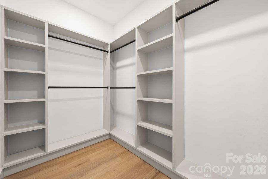 Image 27 of a home in .