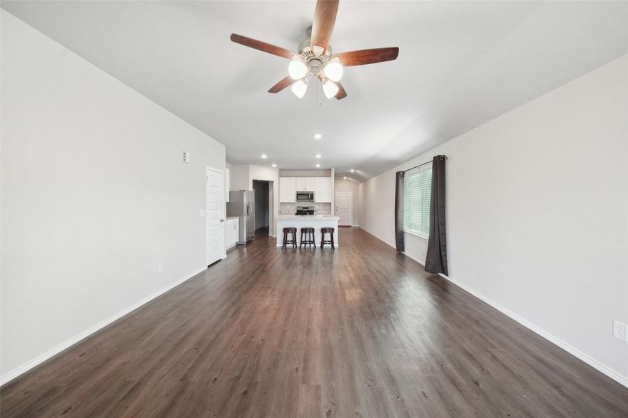 Spacious, unfurnished interior of a new home in , Waller (Image 15).