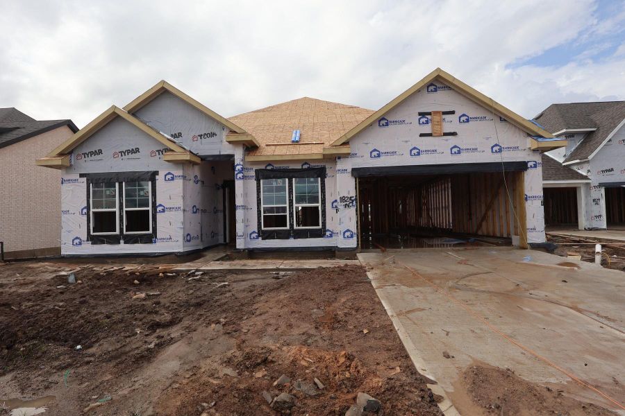 In-progress construction of a new home in East Meadows Place, Deer Park, TX (Image 26). In-progress construction of a new home in East Meadows Place, Deer Park, TX (Image 26).