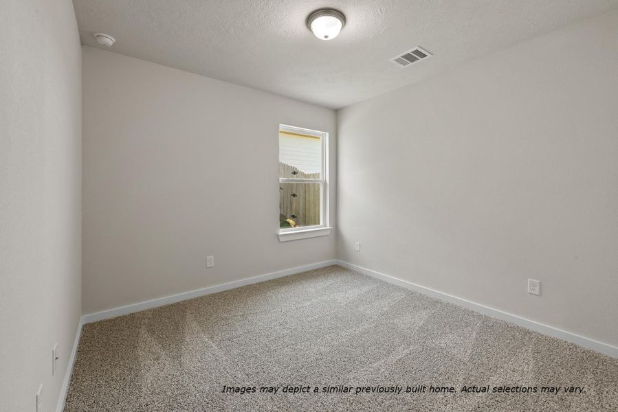 Spacious, unfurnished interior of a new home in Eagles Landing, Waco (Image 29).