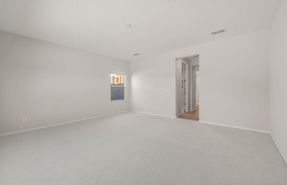 Spacious, unfurnished interior of a new home in Parkside at Anthem at Merrill Ranch, Florence (Image 26).