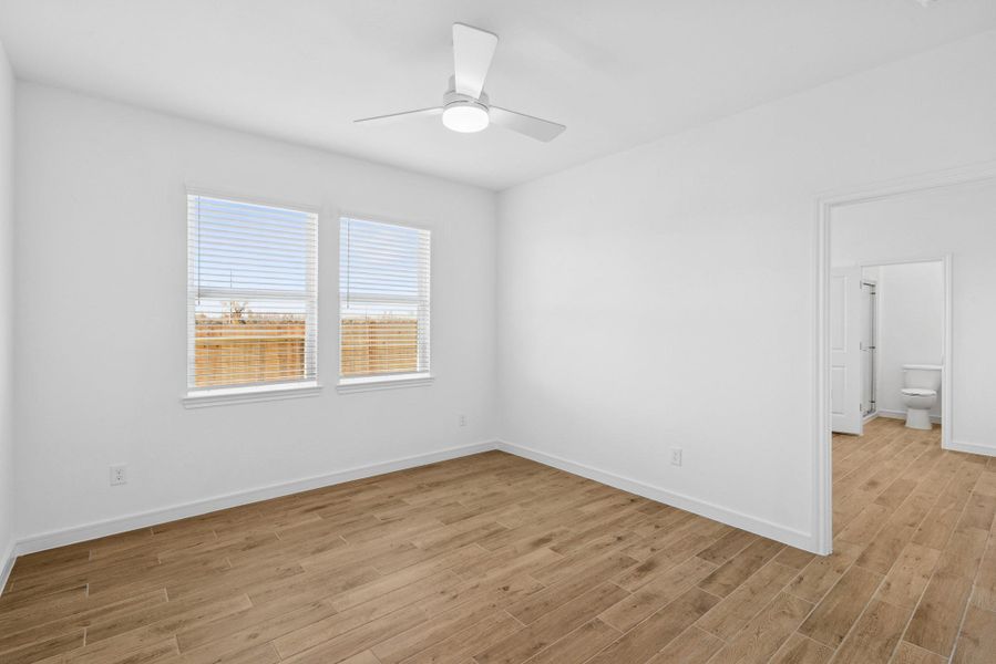 Versatile activity room (*Photo not of actual home and used for illustration purposes only.) Versatile activity room (*Photo not of actual home and used for illustration purposes only.)