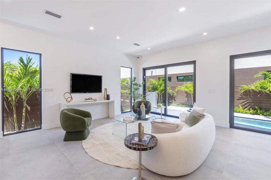 Furnished interior view inside a new home in , Fort Lauderdale (Image 7).