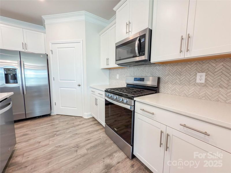 Furnished interior view inside a new home in Brookside, Troutman (Image 27).