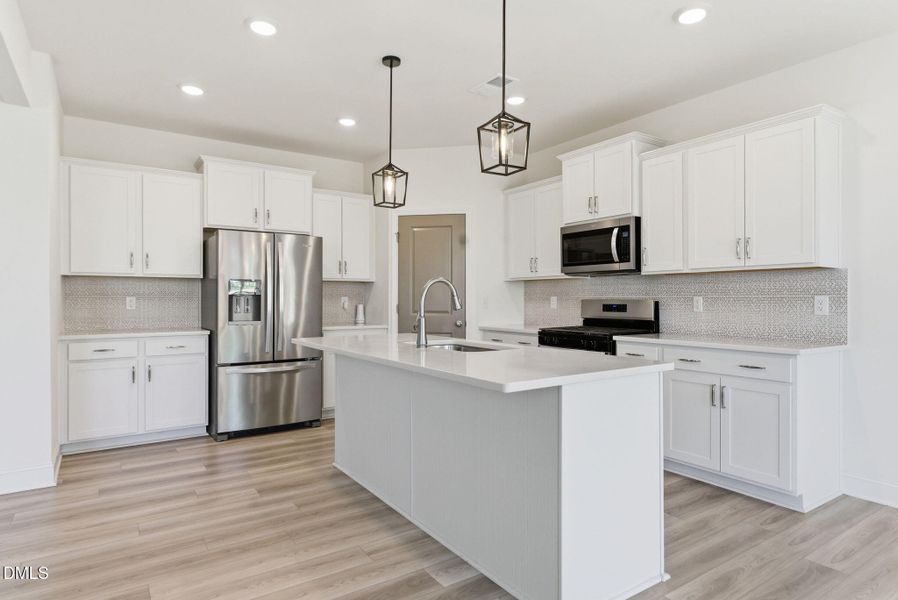 202 Burford Way-20