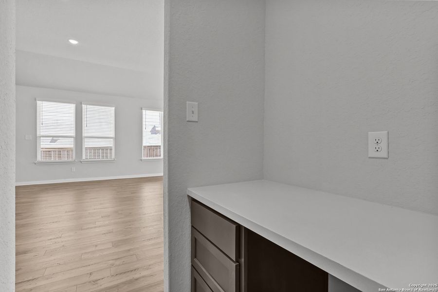 Image 31 of a home in Mayfair 50'.