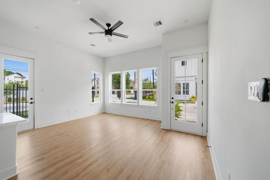 Spacious, unfurnished interior of a new home in , Houston (Image 20).