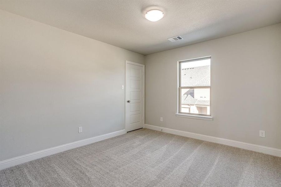Spacious, unfurnished interior of a new home in Knight's Landing on Eden Road, Arlington (Image 38).