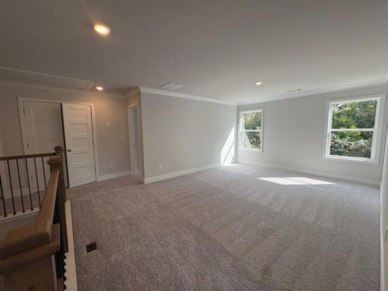 Spacious, unfurnished interior of a new home in Greenefield, Cartersville (Image 17).