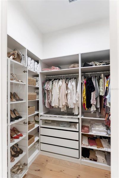 Furnished interior view inside a new home in , Port Charlotte (Image 34).