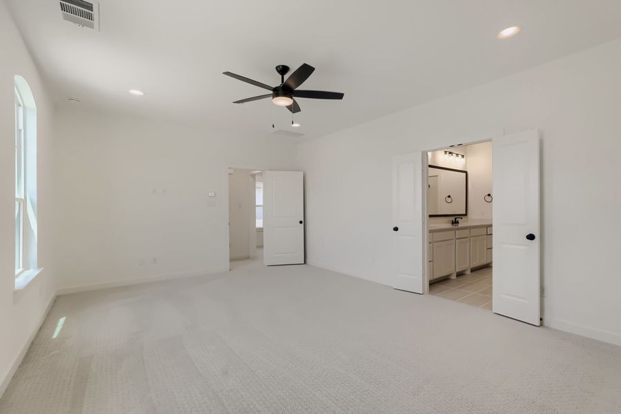 3129 Sir Judge - Primary Bedroom