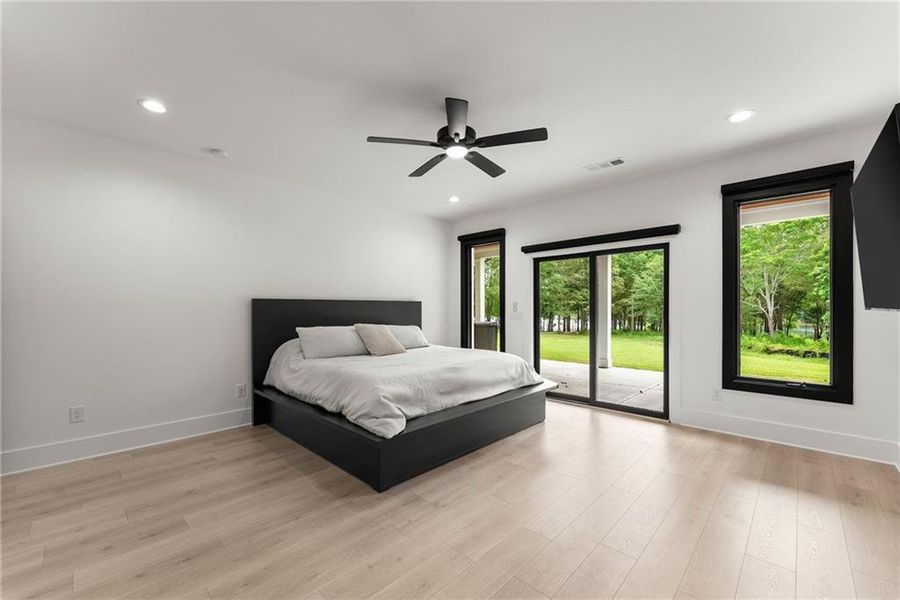 Furnished interior view inside a new home in , Hartwell (Image 48).