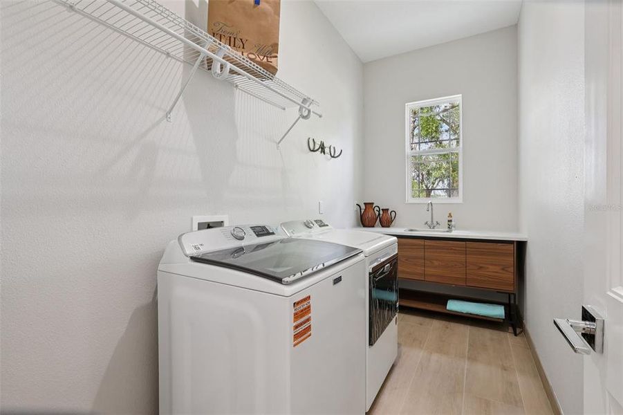 Close-up of interior finishes inside a home in , St. Cloud (Image 20).