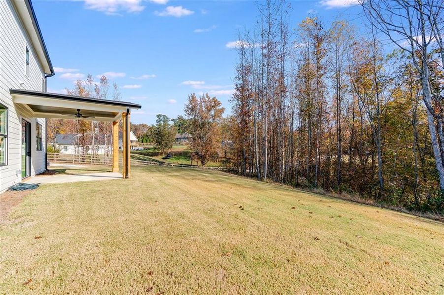 Exterior details and patio area of a home in , Dallas (Image 18).