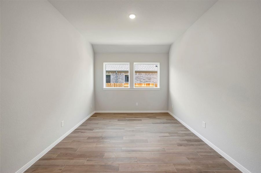 Spacious, unfurnished interior of a new home in The Grand Prairie 50’, Hockley (Image 22).