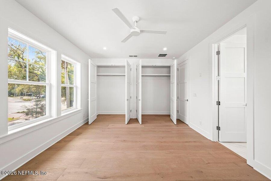 Spacious, unfurnished interior of a new home in , Atlantic Beach (Image 41).