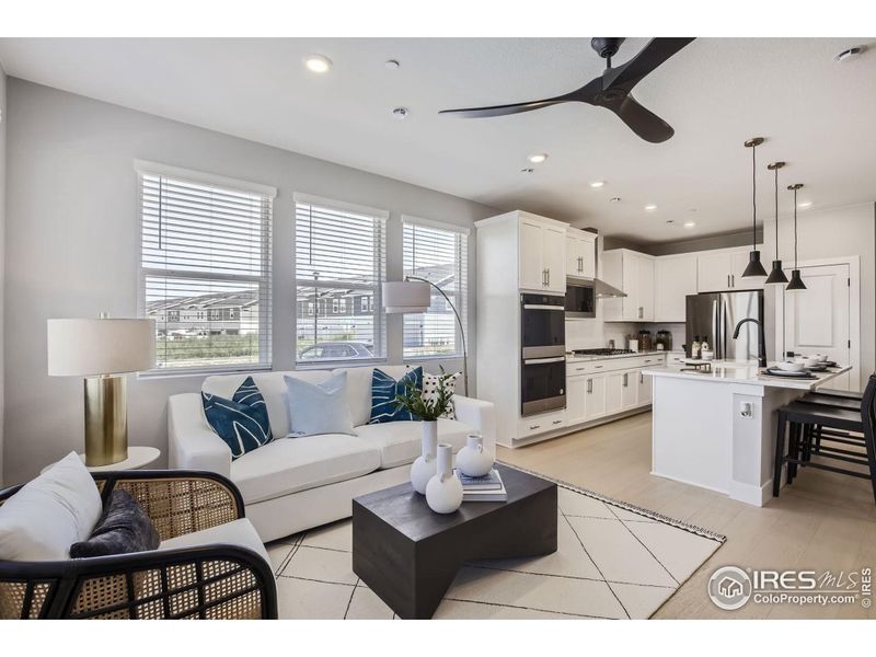 Amazing light in this end unit home! Tons of windows! Amazing light in this end unit home! Tons of windows!