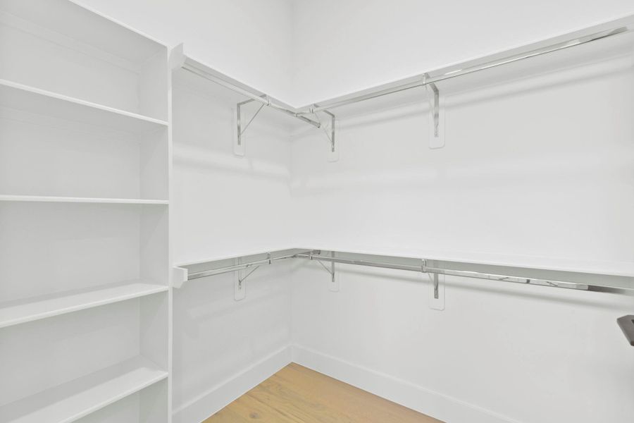 Spacious, unfurnished interior of a new home in , Bellaire (Image 23). Spacious, unfurnished interior of a new home in , Bellaire (Image 23).