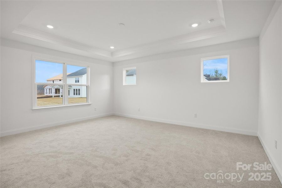 Spacious, unfurnished interior of a new home in Forest Creek, Waxhaw (Image 37).