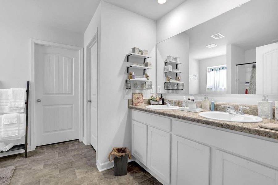 Furnished interior view inside a new home in Etowah Preserve, Dawsonville (Image 10).
