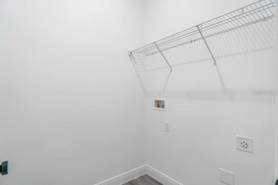 Spacious, unfurnished interior of a new home in , Ocala (Image 27).