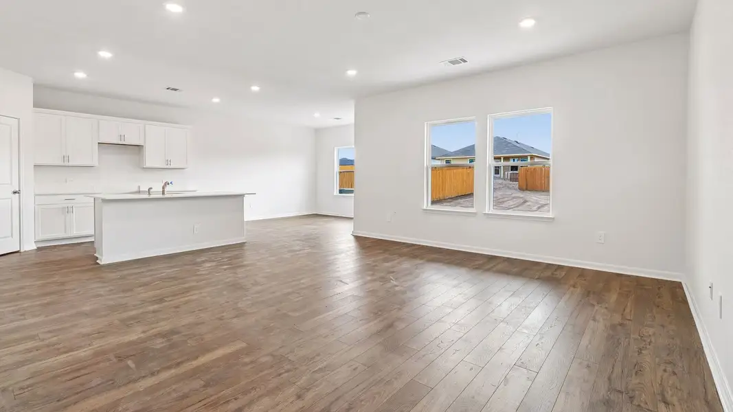 Spacious, unfurnished interior of a new home in Prairie Lakes, Buda (Image 12).