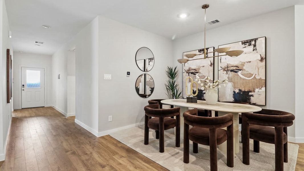 Furnished interior view inside a new home in Evergreen, Rosenberg (Image 9).