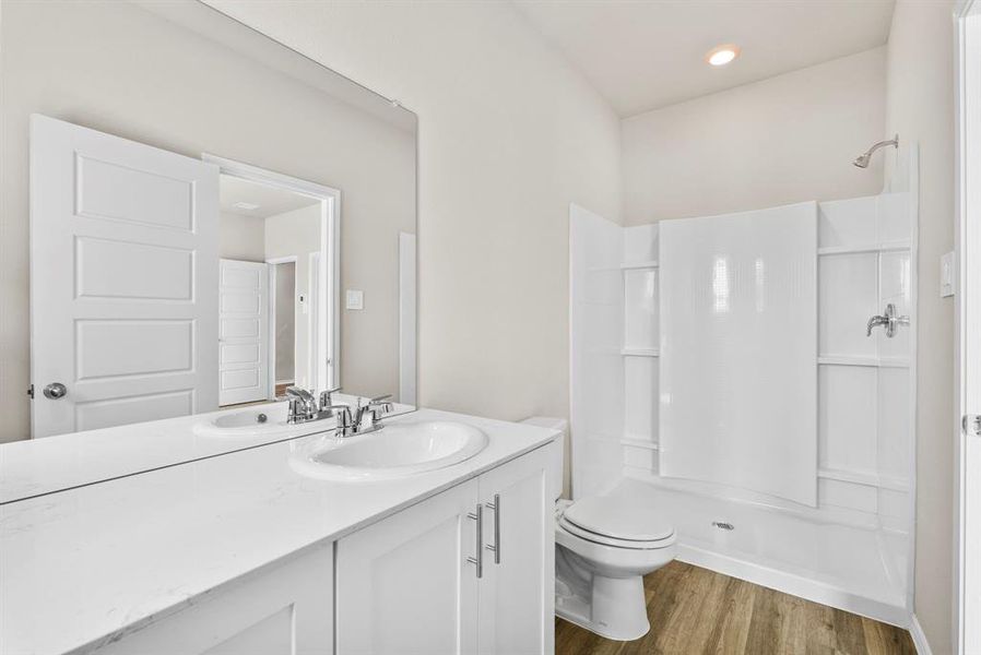 Furnished interior view inside a new home in , Fort Worth (Image 7).