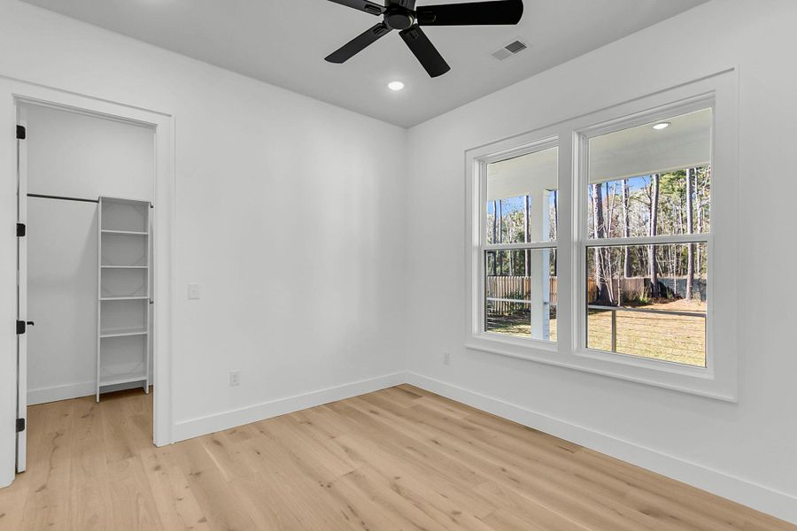 Spacious, unfurnished interior of a new home in , Summerville (Image 49).
